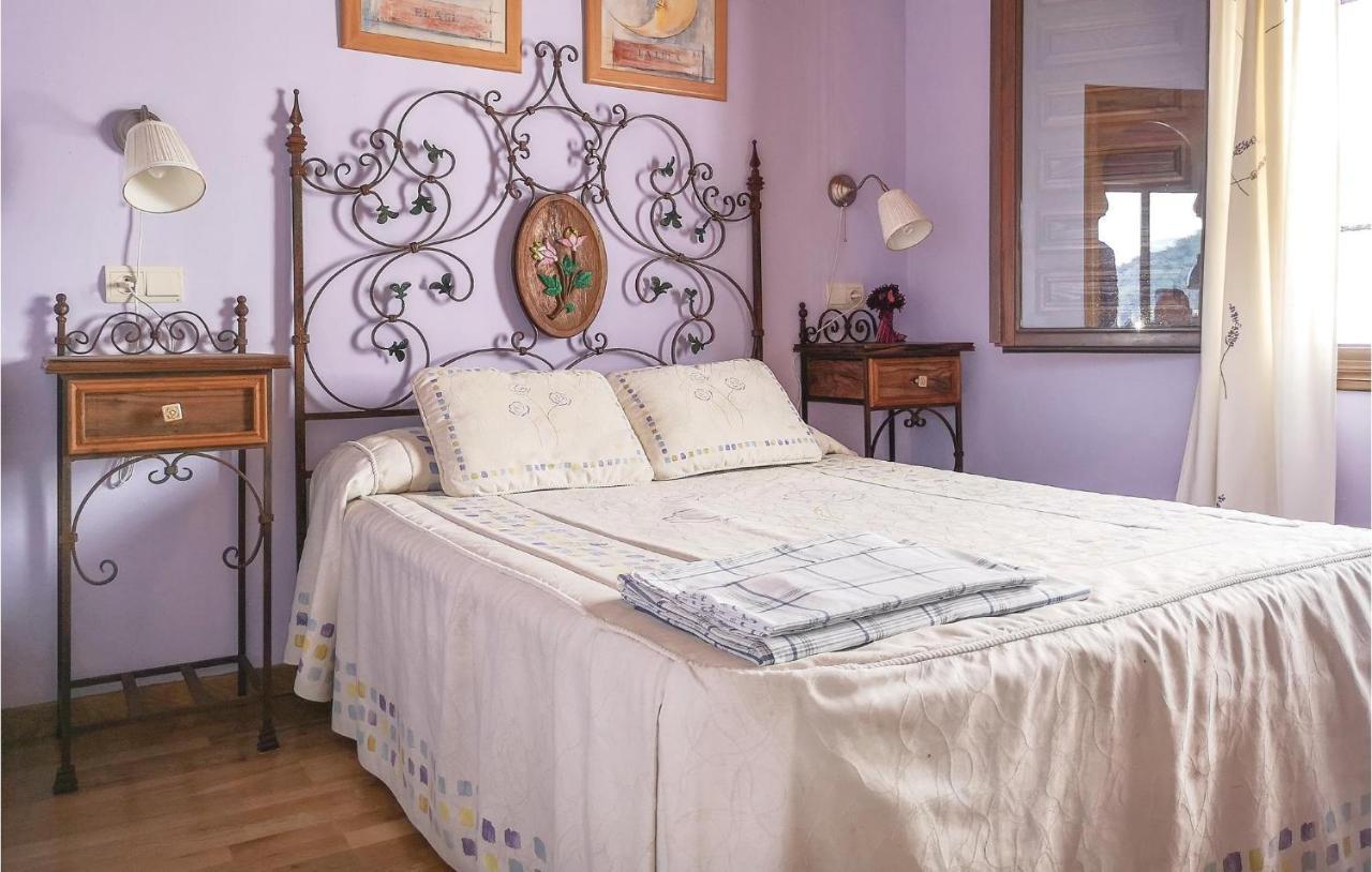 Nice Home In Benalauria With Kitchenette ภายนอก รูปภาพ